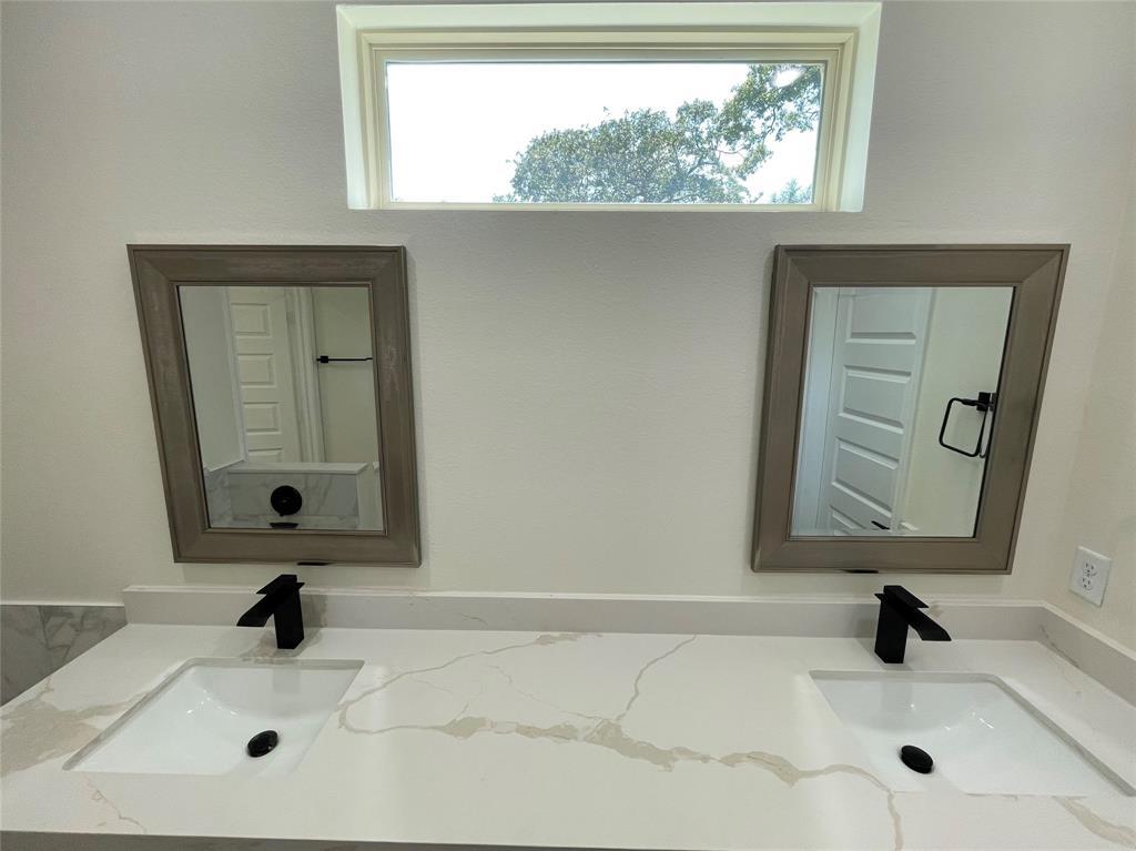 Double Vanity Sink