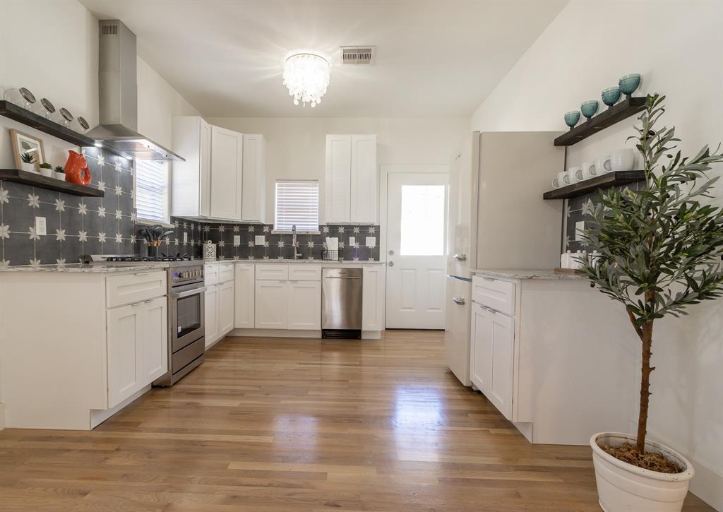 Completely renovated kitchen