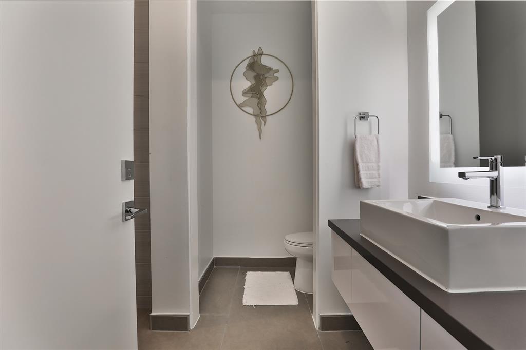 This is another example of one of 7.5 bathrooms in the stately property.