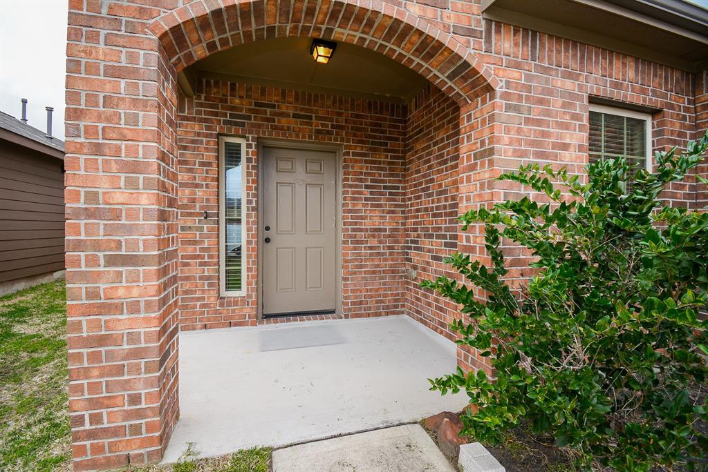 The charm of the home is in its details, like the arch work of the covered main entrance! Inside, are 4 bedrooms and 2-1/2 baths, all occupying a 5,076 square-foot-lot with 2,016 square-feet of interior living space.