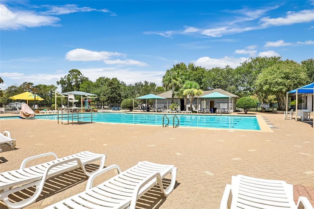 Private Community Pool for Residents and their guests. Perfect way to beat the infamous Texas Heat that is right around the corner!