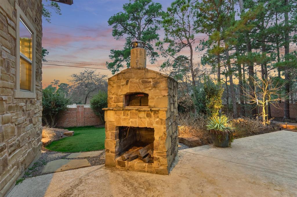 Pizza oven!!! This home has it all!