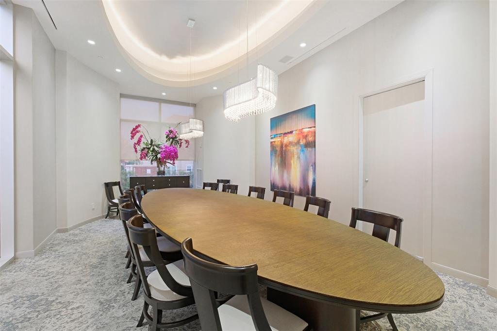 The professional spaces of the Royalton include a conference room.