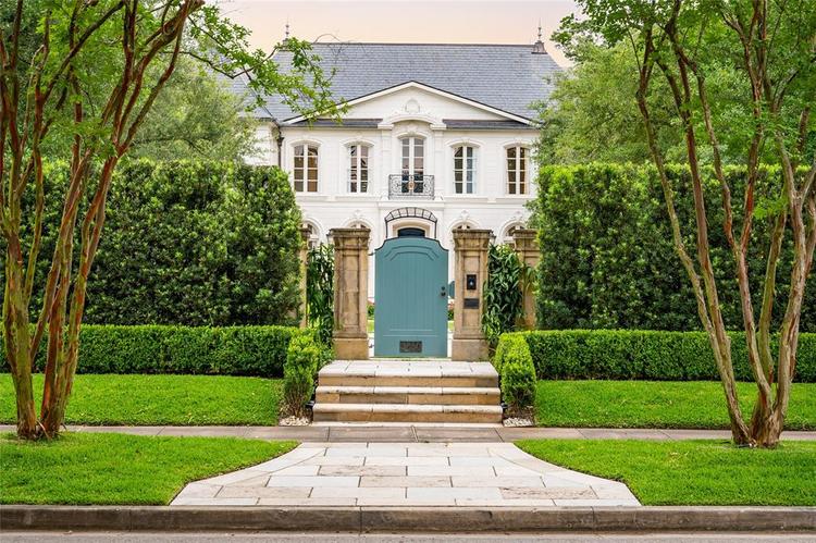 Primely placed on one of the most desirable streets in River Oaks, this estate is perfectly tucked away with extensive fencing and privacy landscaping.